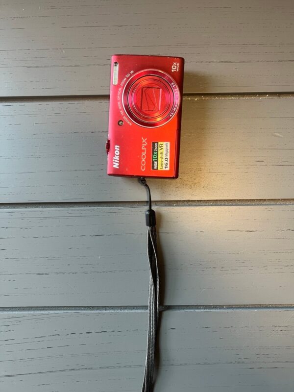 Nikon COOLPIX s6200 Red CAMERA - Image 3
