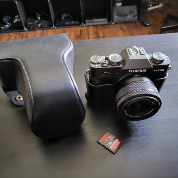 Fujifilm - X-T30 II Mirrorless Camera with XC 15-45mm Lens Kit - Silver