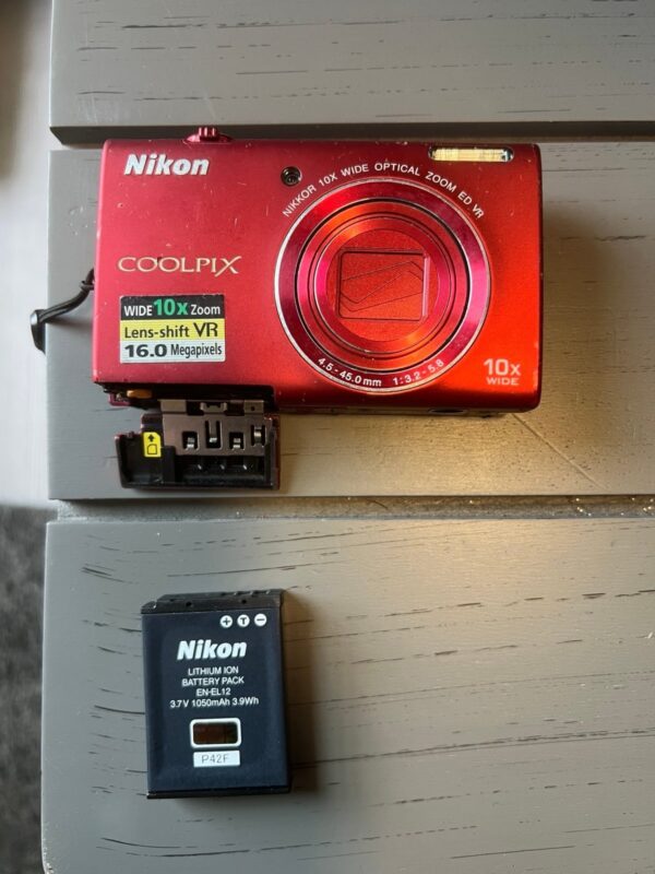 Nikon COOLPIX s6200 Red CAMERA - Image 2