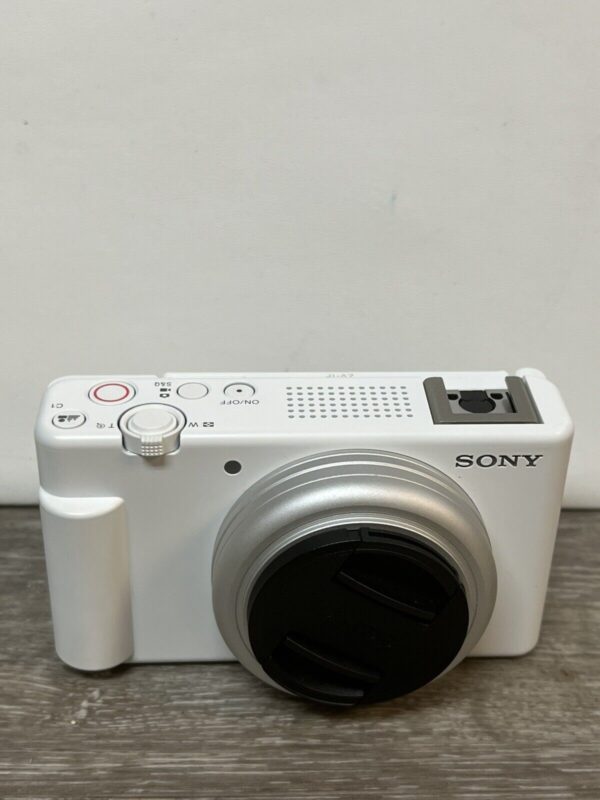 Sony ZV-1F 20.1MP Vlogging Digital Camera 4K Video White - Image 6