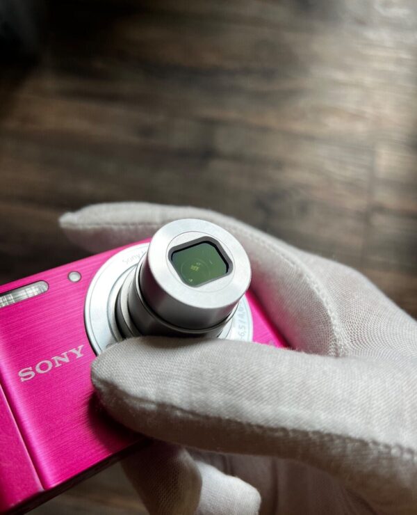 Sony Cyber-shot DSC-W810 20.1MP Digital Camera -Gorgeous PINK STYLISH + Charger - Image 8