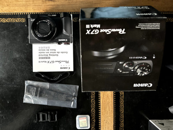 Canon PowerShot G7 X Mark III  20.1MP Point & Shoot Digital Camera  + accessorie - Image 3