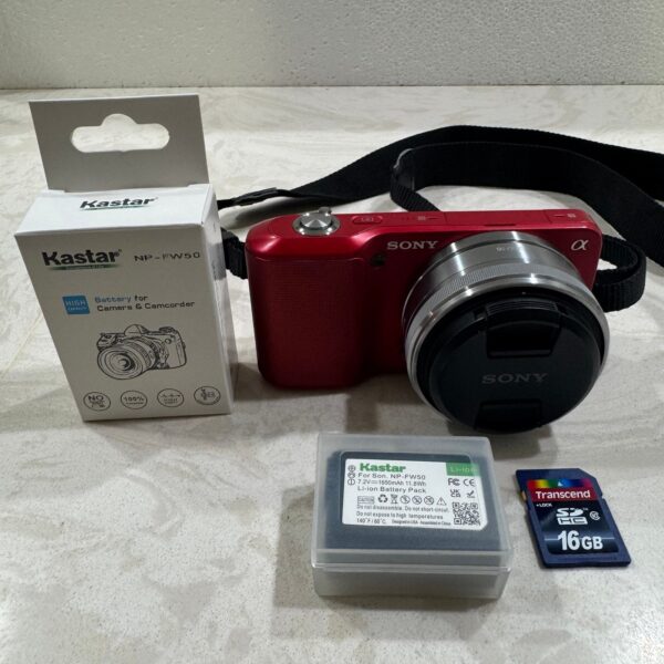 Sony Alpha NEX-3 14.2 MP Mirrorless Digital Camera with N50 SEL16F28 Lens READ