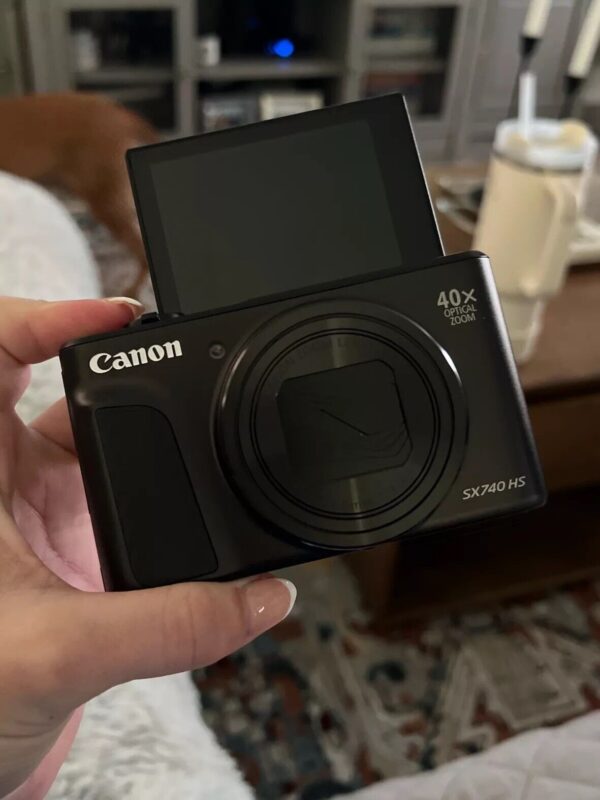 Canon PowerShot SX740 HS 20.3MP Point & Shoot Digital Camera - Black )
