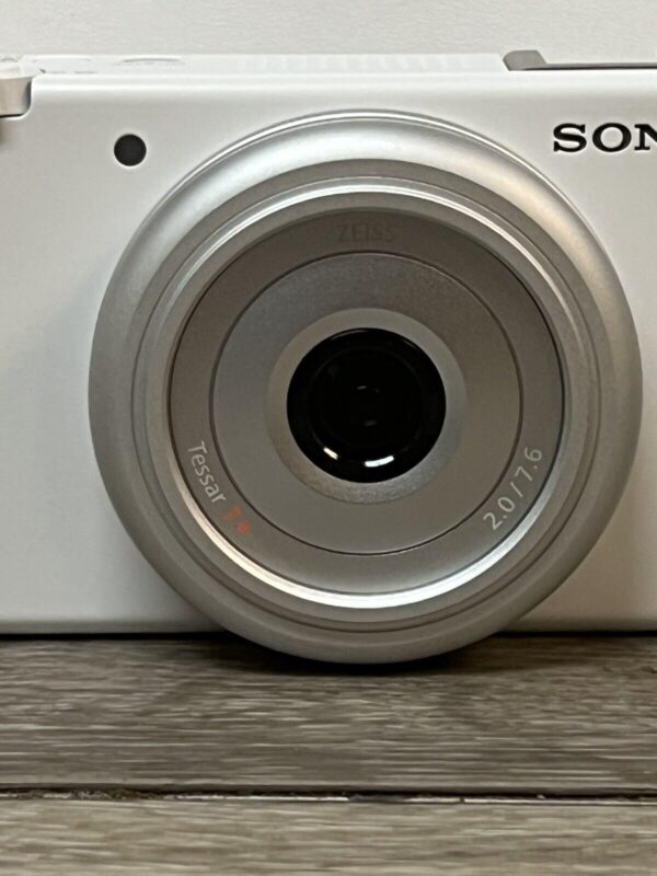 Sony ZV-1F 20.1MP Vlogging Digital Camera 4K Video White - Image 11