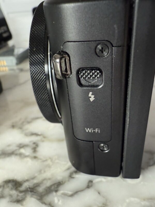 Canon PowerShot G7 X Mark II 20.1 MP Compact Digital Camera - Black - Image 11