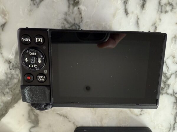 Canon PowerShot G7 X Mark II 20.1 MP Compact Digital Camera - Black - Image 4