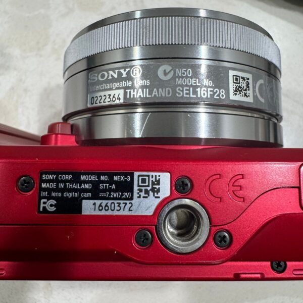 Sony Alpha NEX-3 14.2 MP Mirrorless Digital Camera with N50 SEL16F28 Lens READ - Image 4
