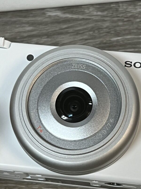 Sony ZV-1F 20.1MP Vlogging Digital Camera 4K Video White - Image 10